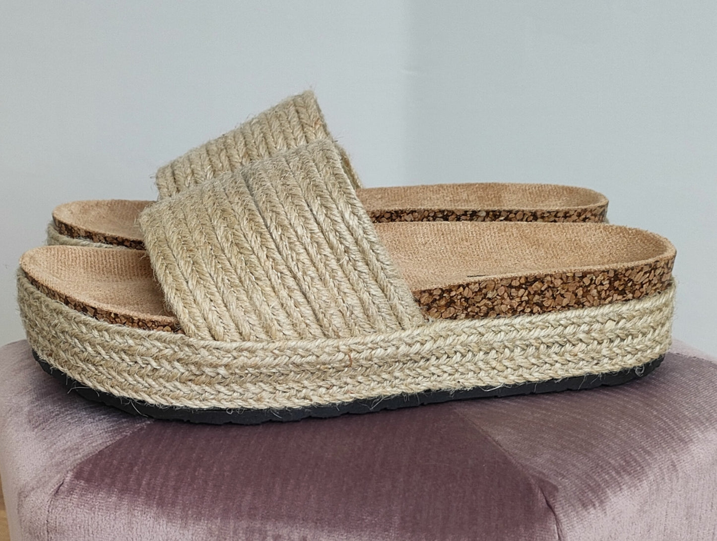 Sandalo juta