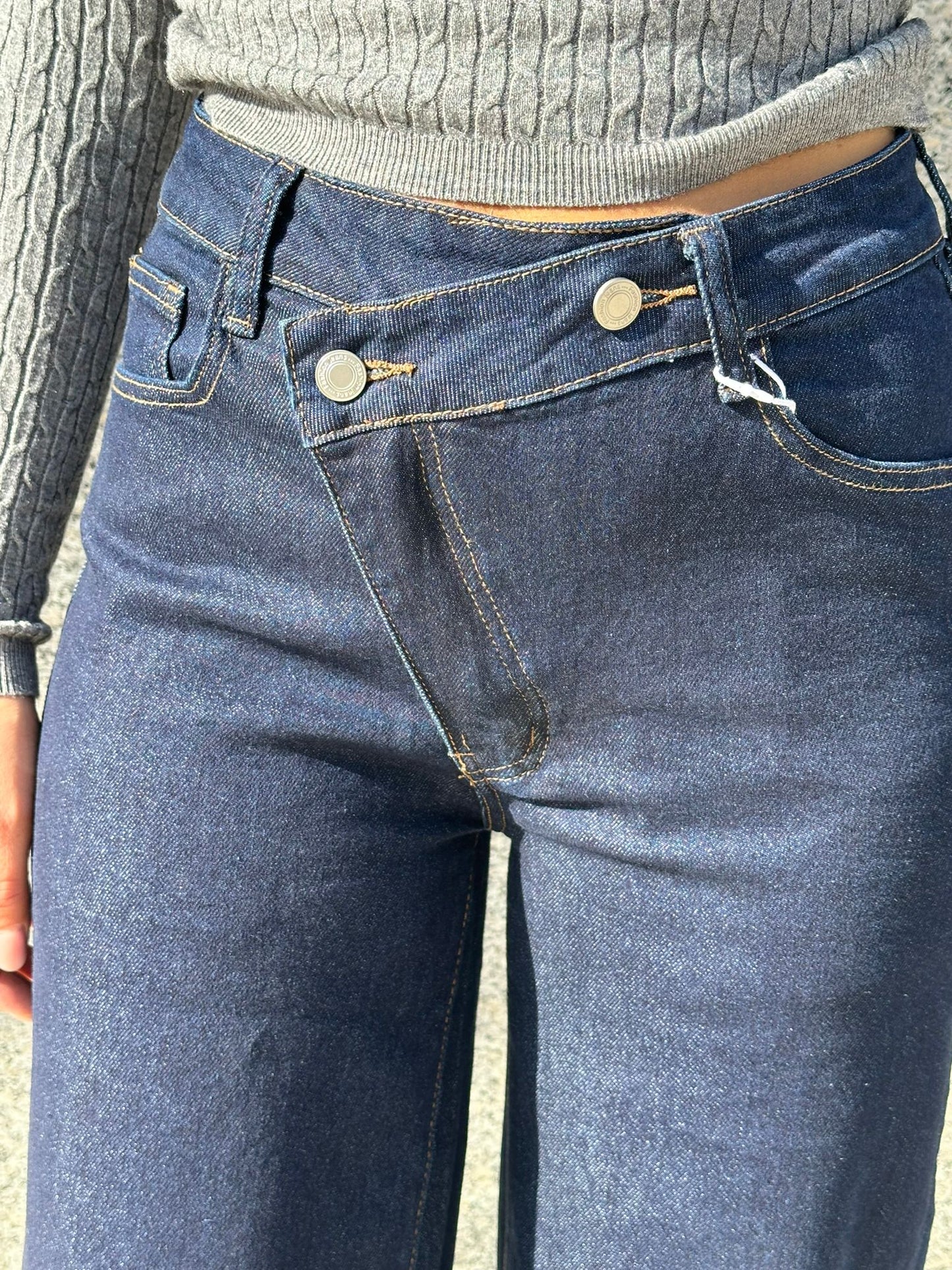 Jeans asimmetrico