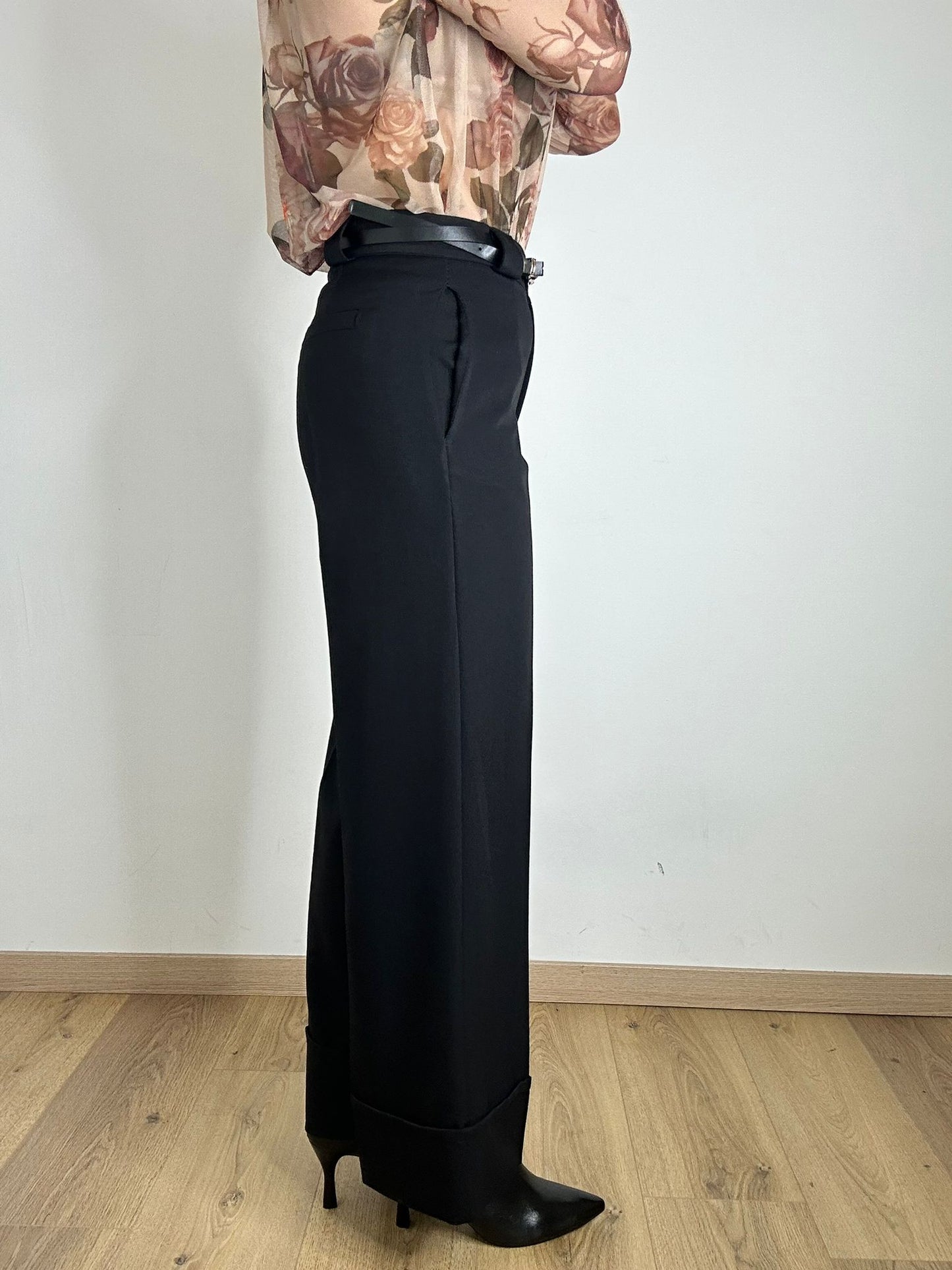 Pantalone con cintura