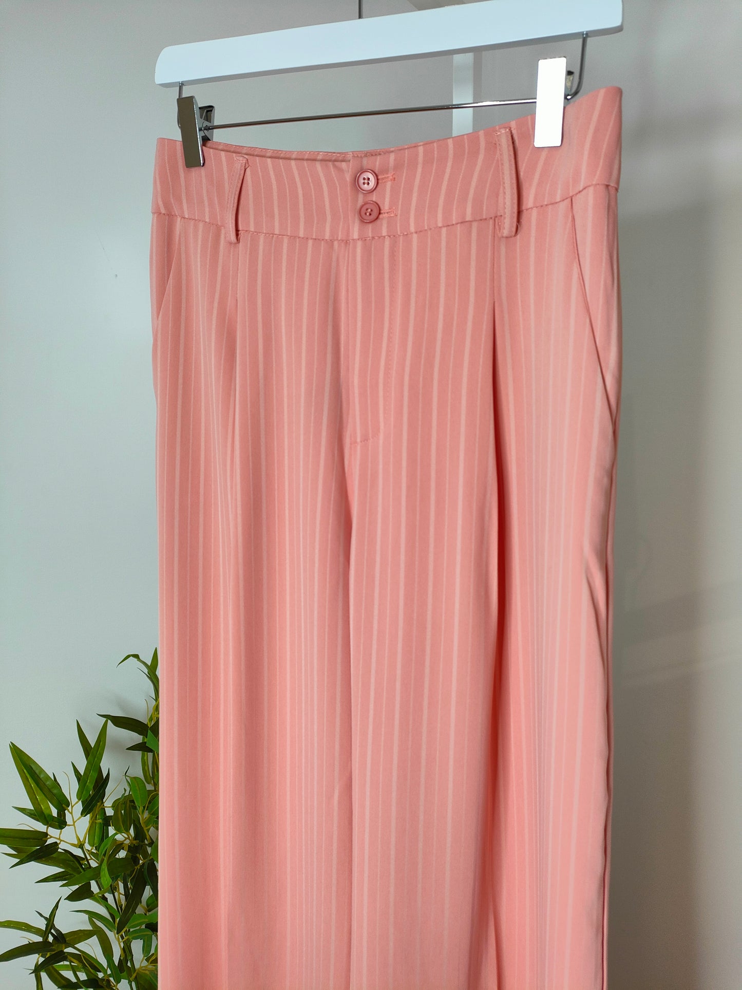 Pantalone completo gessato rosa