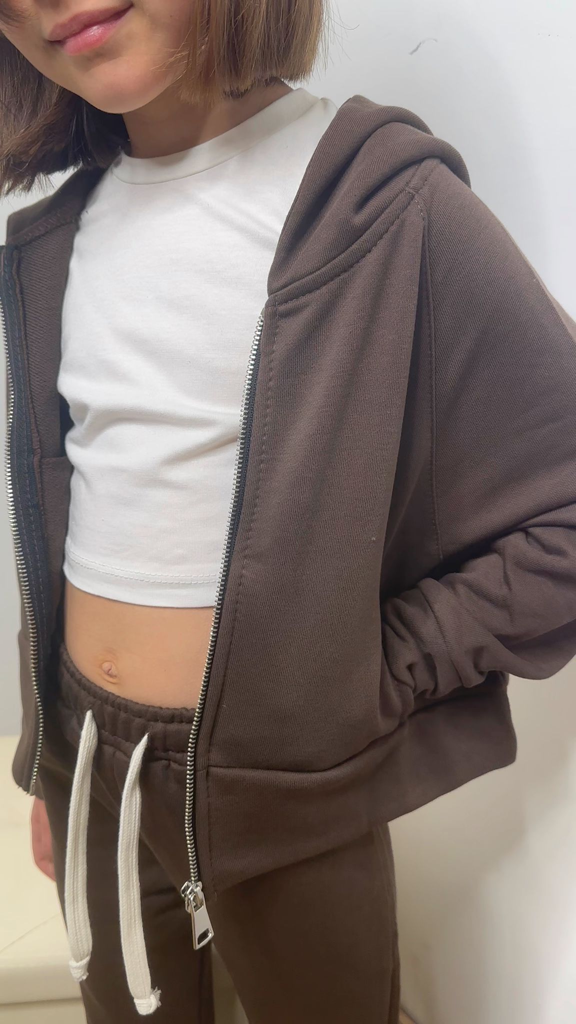 Felpa con cappuccio crop