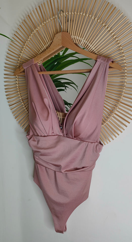Body con coppa